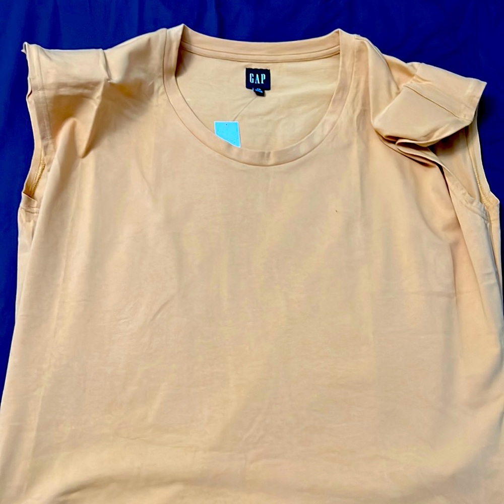 NEW!! Gap Muscle Sleeveless T-Shirt